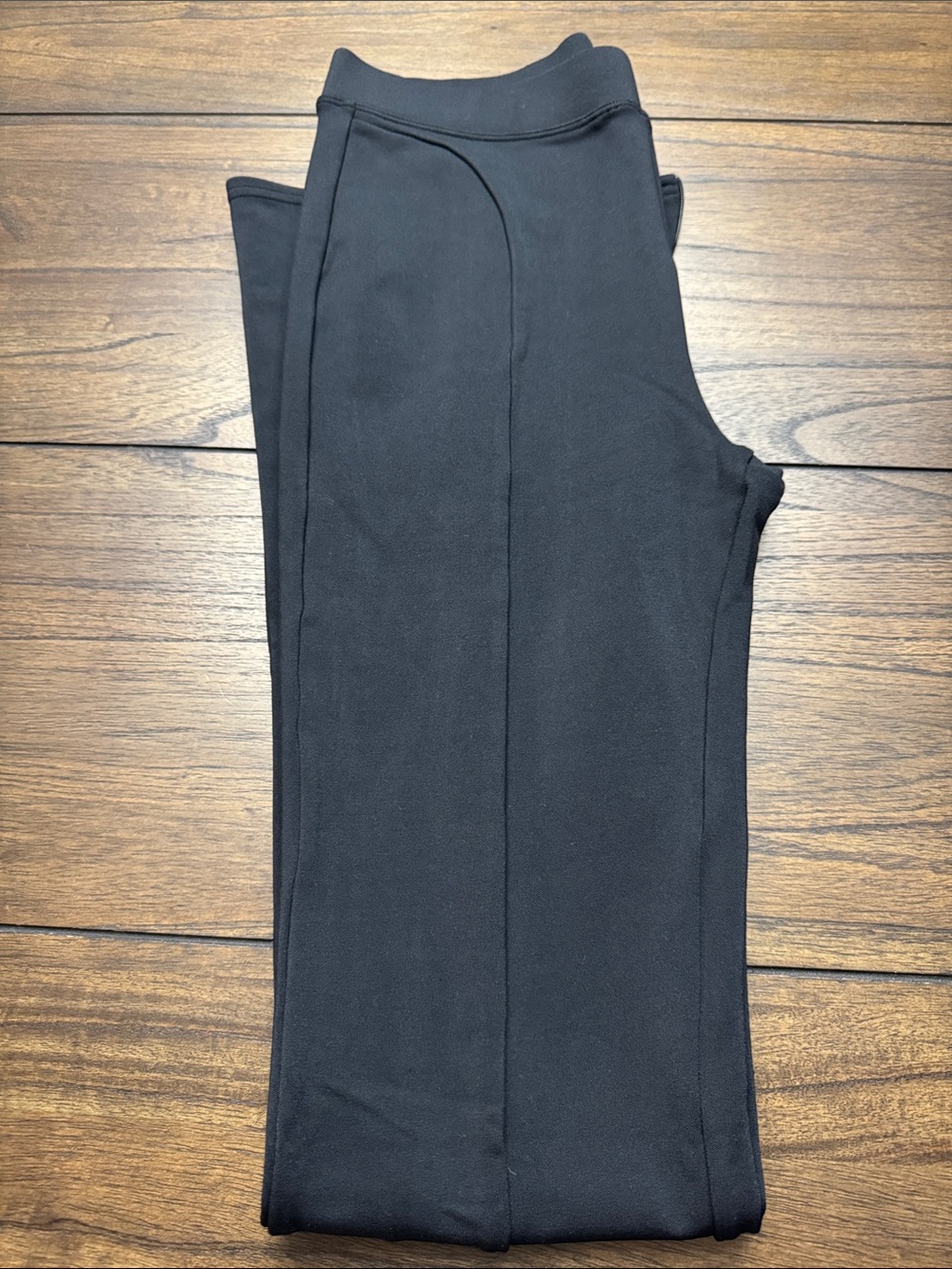 Alo Woman Black Alo Pants - Classic Stretch